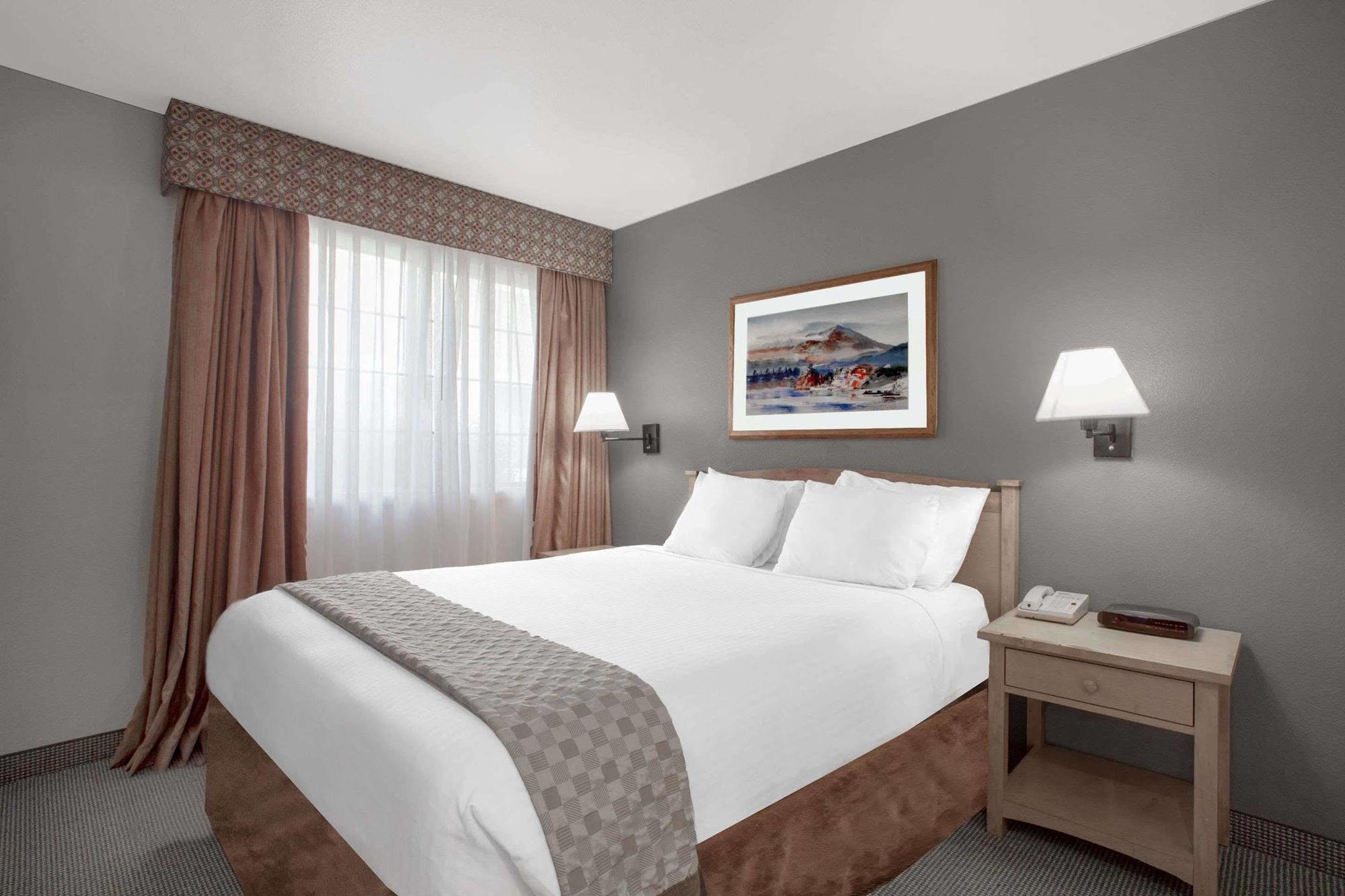 Hawthorn Suites By Wyndham Kent, Wa Kültér fotó