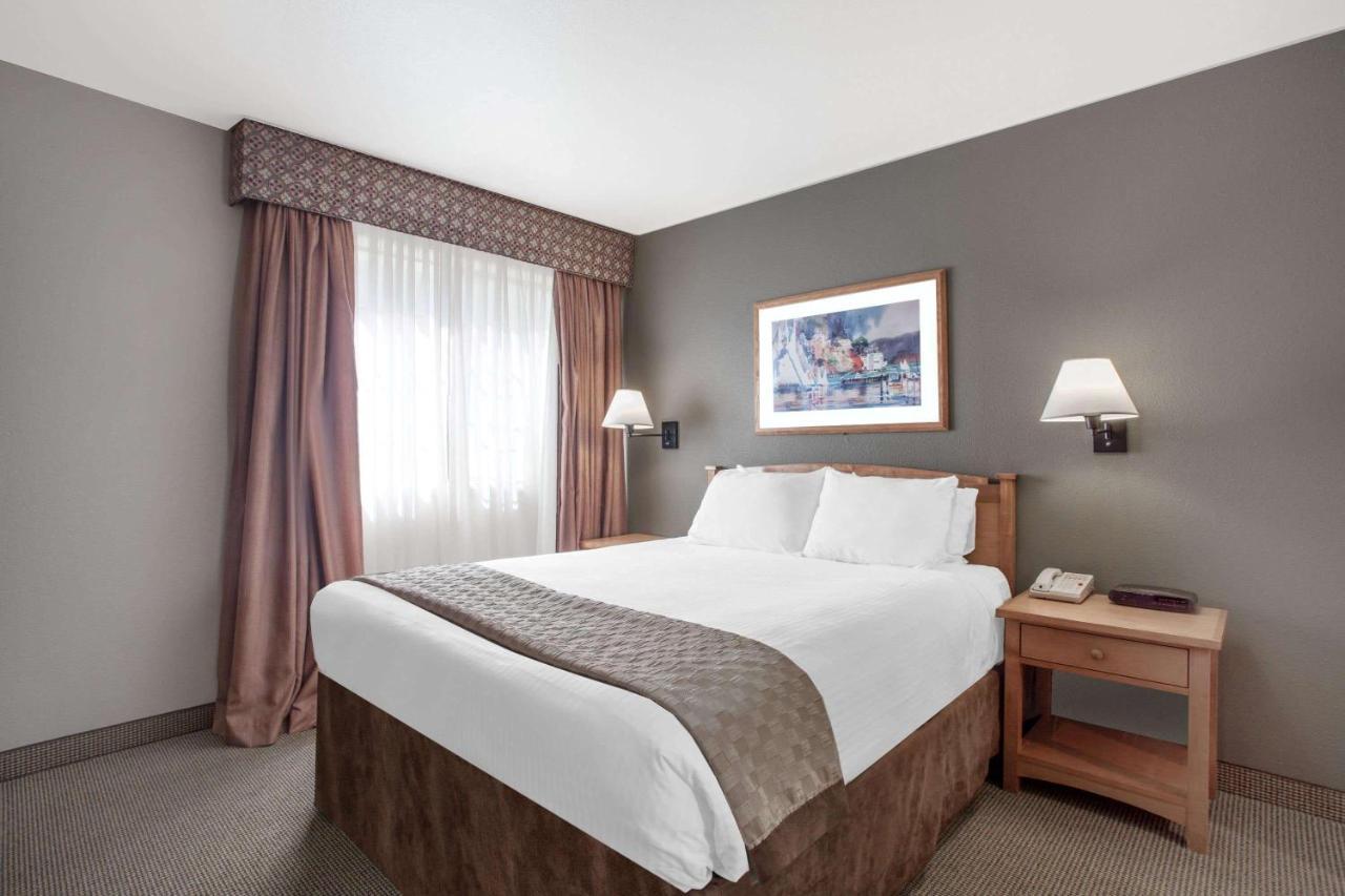 Hawthorn Suites By Wyndham Kent, Wa Kültér fotó